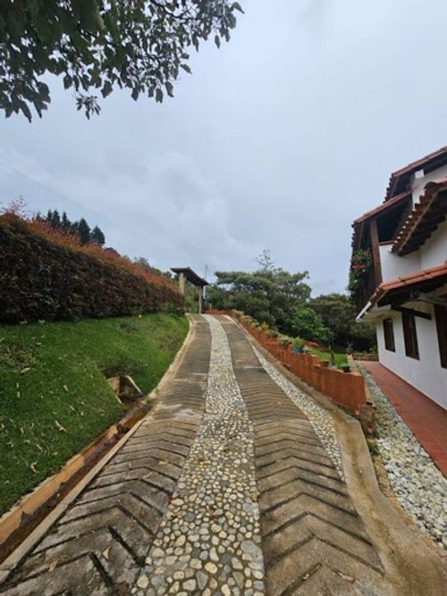 Finca en arriendo en El Zango, Guarne, 280 m² · foto 5 de 24