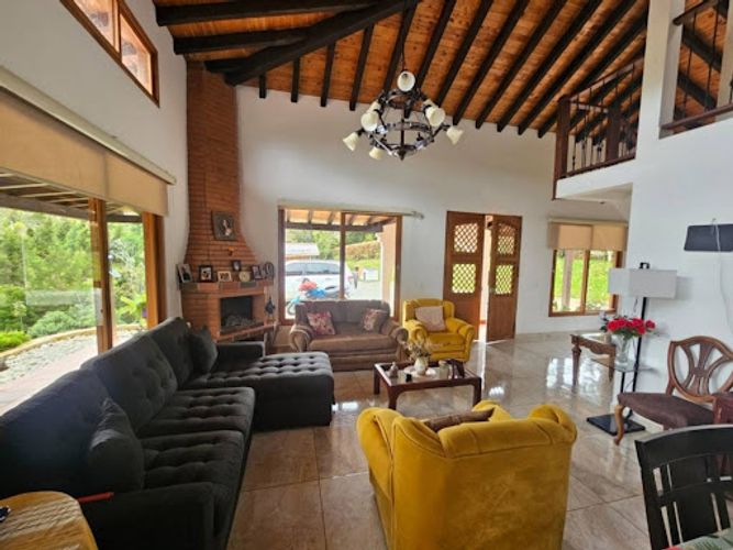 Finca en arriendo en El Zango, Guarne, 280 m² · foto 14 de 24