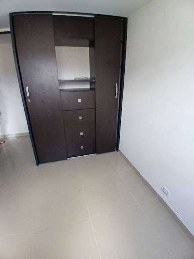 Apartamento en arriendo en Los Colores, Medellín · foto 8 de 19