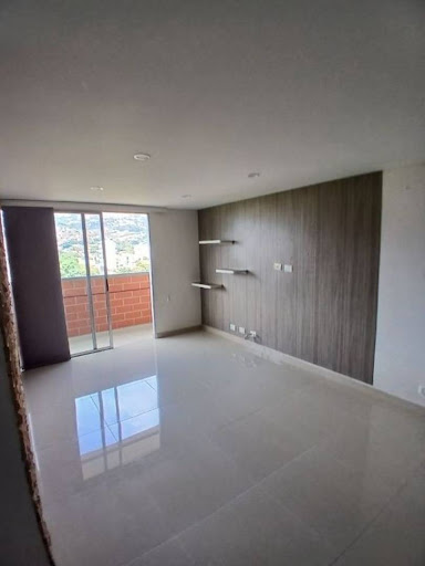 Apartamento en arriendo en Los Colores, Medellín · foto 10 de 19