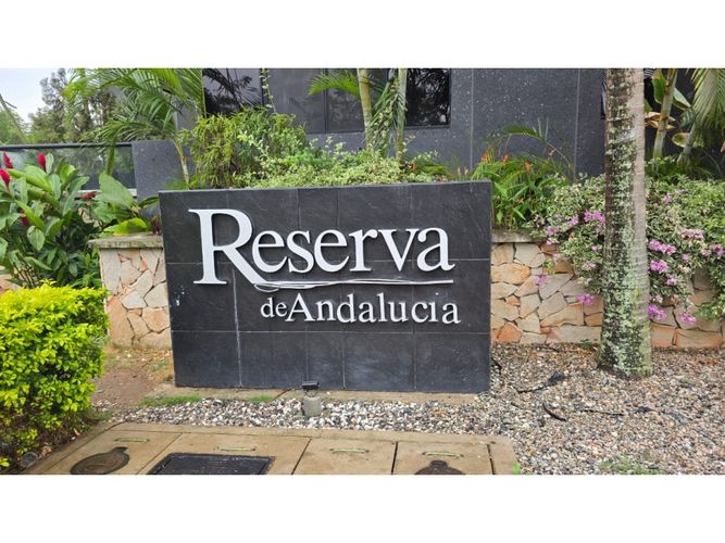 Apartamento de 4 alcobas en venta en Mirador Del Cacique, Bucaramanga, 187 m² · foto 2 de 24