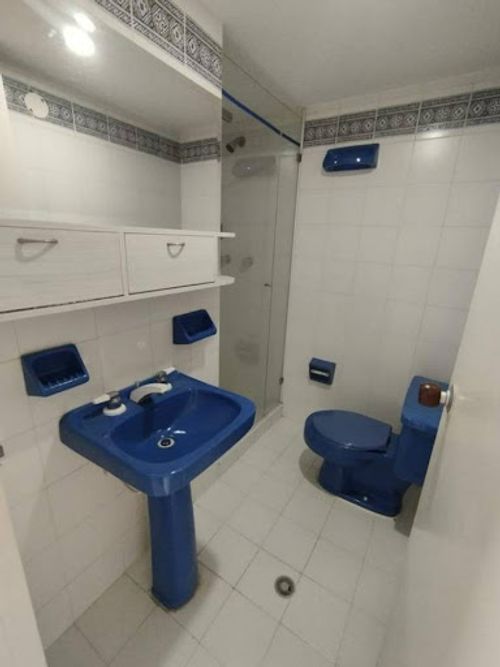 Apartamento de 4 alcobas en arriendo en Las Palmas, Medellín, 98 m² · foto 9 de 12