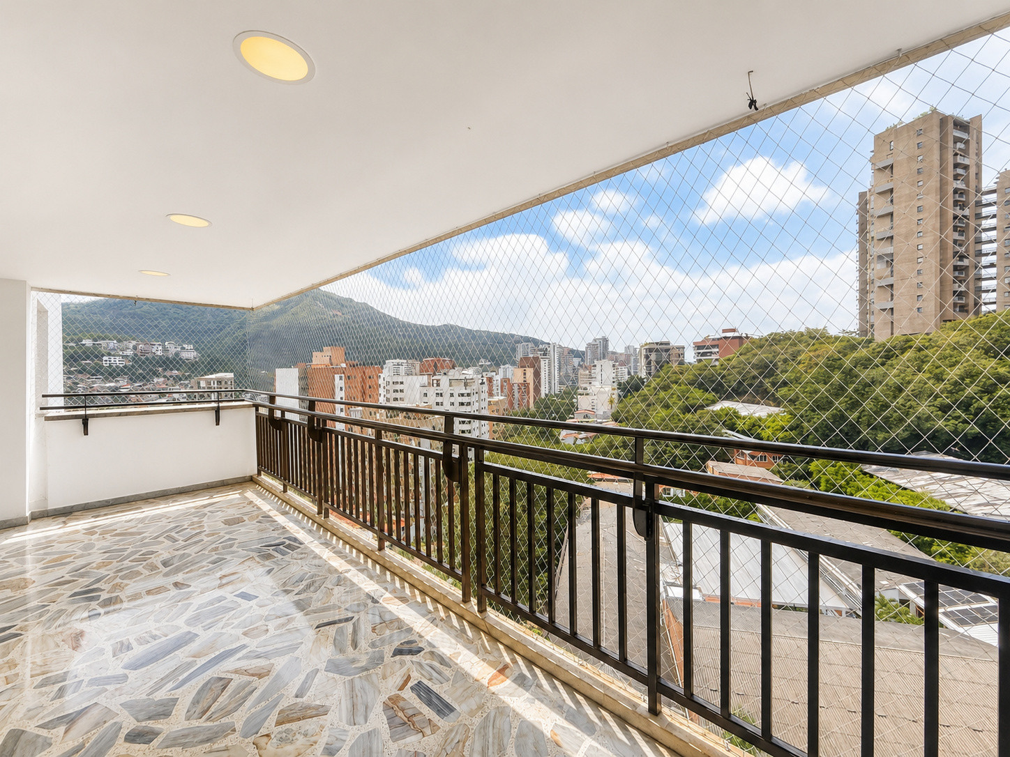 Apartamento en Arriendo en Santa teresita, Cali