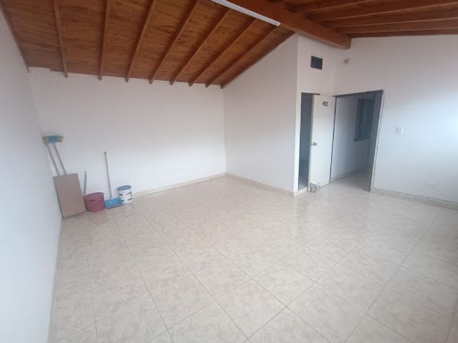 Oficina en arriendo en El Salado, Guarne, 24 m² · foto 2 de 3
