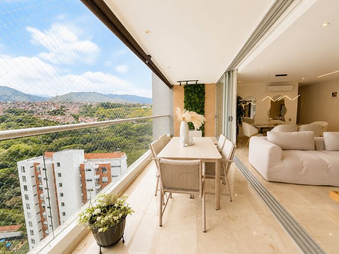 Apartamento de 3 alcobas en venta en Santa Teresita, Cali, 197 m² · foto 2 de 24