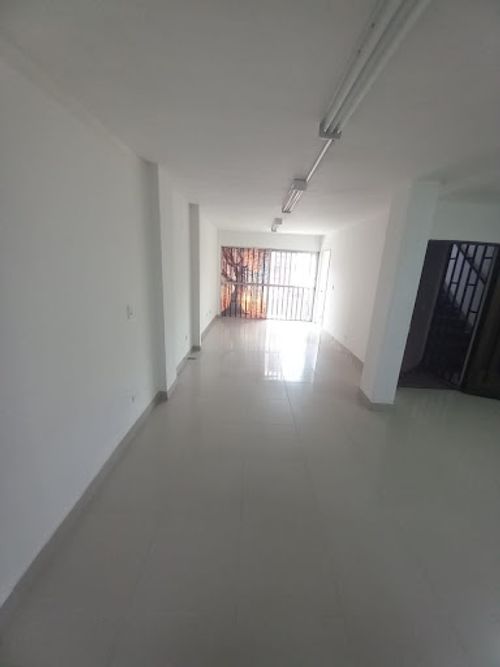 Local en arriendo en Bellavista, Bello, 120 m² · foto 7 de 9