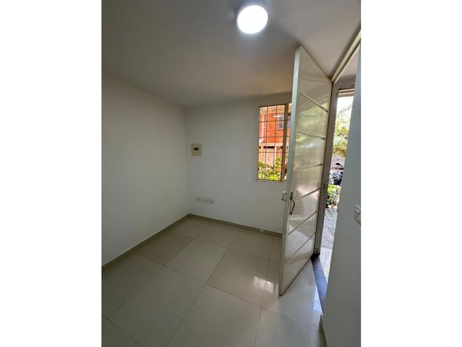 Casa de 3 alcobas en venta en Betania, Bucaramanga, 38 m² · foto 13 de 24