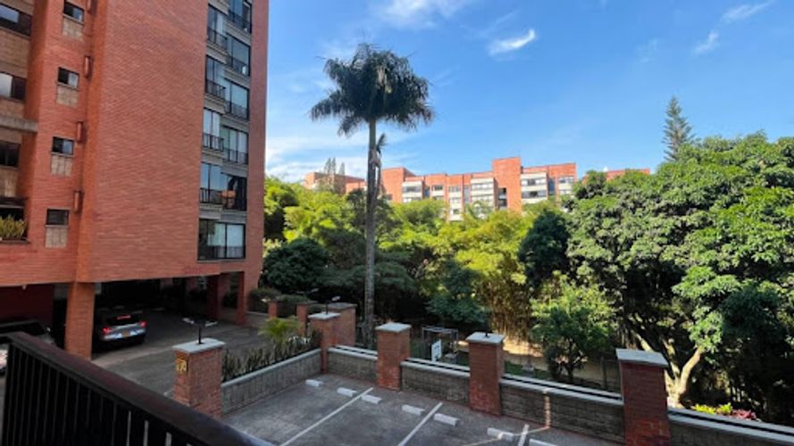Apartamento de 2 alcobas en arriendo en Los Balsos, Medellín, 120 m² · foto 5 de 22
