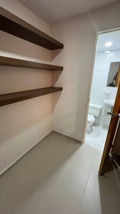 Apartamento de 2 alcobas en arriendo en Los Balsos, Medellín, 120 m² · foto 10 de 22