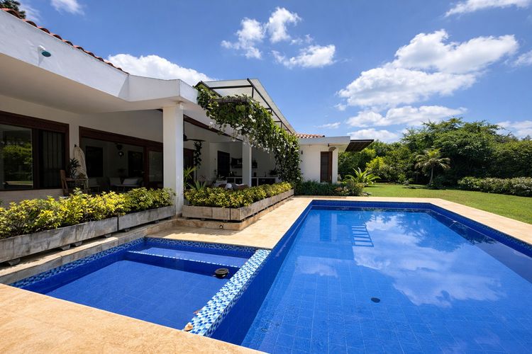 Casa de 4 alcobas en venta en Pance, Cali, 460 m² · foto 3 de 24