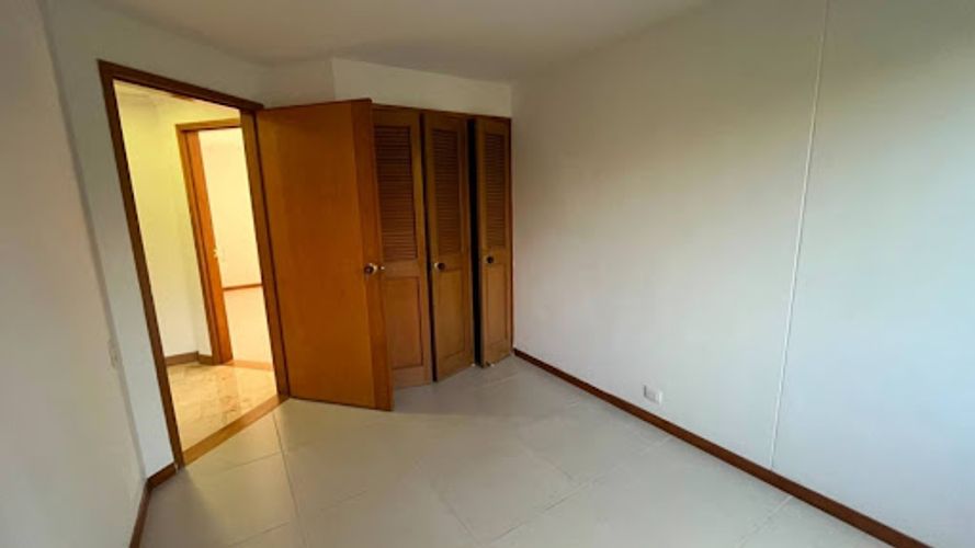 Apartamento de 2 alcobas en arriendo en Los Balsos, Medellín, 120 m² · foto 16 de 22