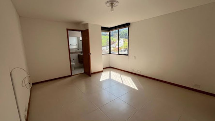 Apartamento de 2 alcobas en arriendo en Los Balsos, Medellín, 120 m² · foto 17 de 22