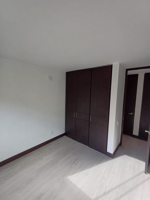 Apartamento de 3 alcobas en venta en Hacienda Casablanca La Sierra, Madrid, 83 m² · foto 14 de 24