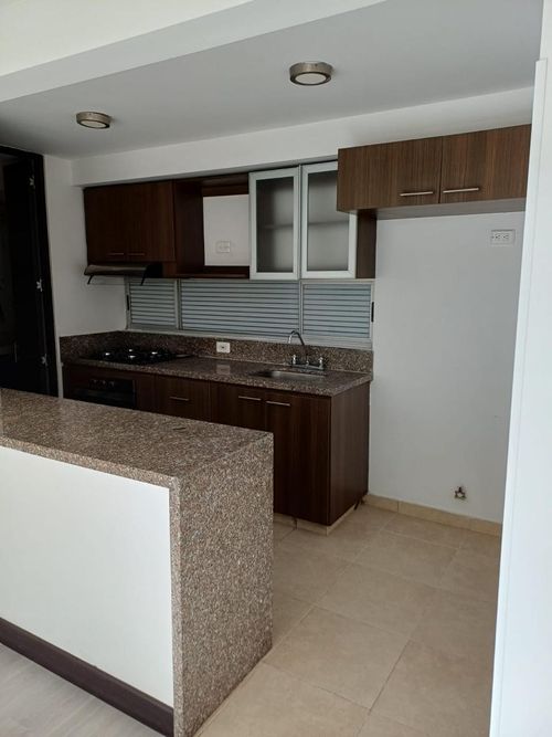 Apartamento de 3 alcobas en venta en Hacienda Casablanca La Sierra, Madrid, 83 m² · foto 5 de 24