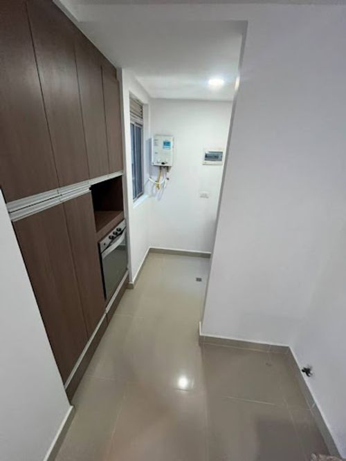Apartamento de 3 alcobas en arriendo en Aves Maria, Sabaneta, 85 m² · foto 3 de 11