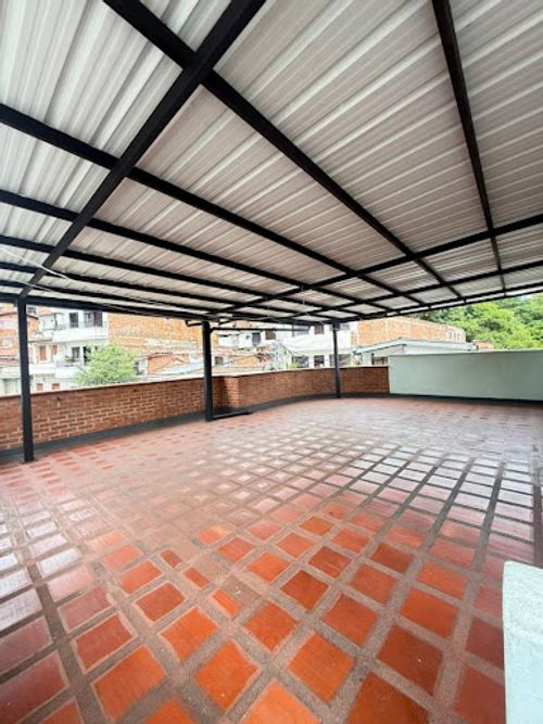 Casa de 4 alcobas en venta en Prado, Medellín, 110 m² · foto 7 de 24