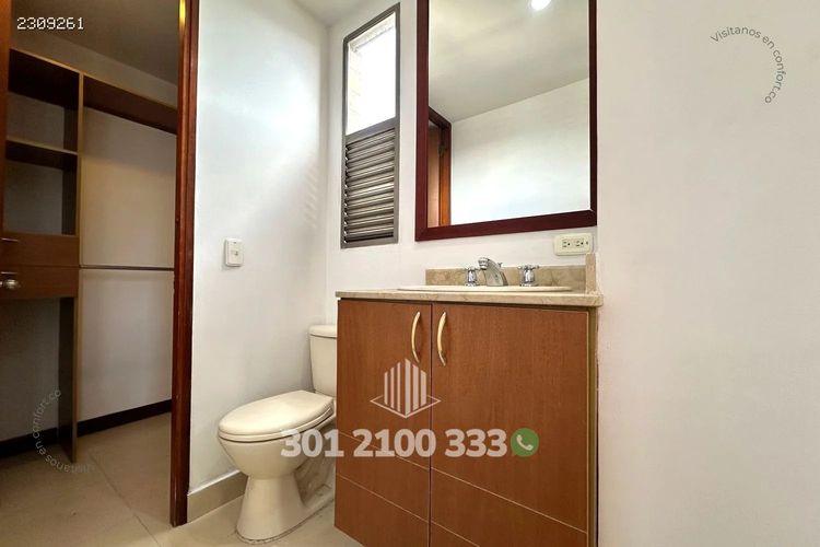 Apartamento de 3 alcobas en arriendo en Los Parra, Medellín, 138 m² · foto 22 de 24