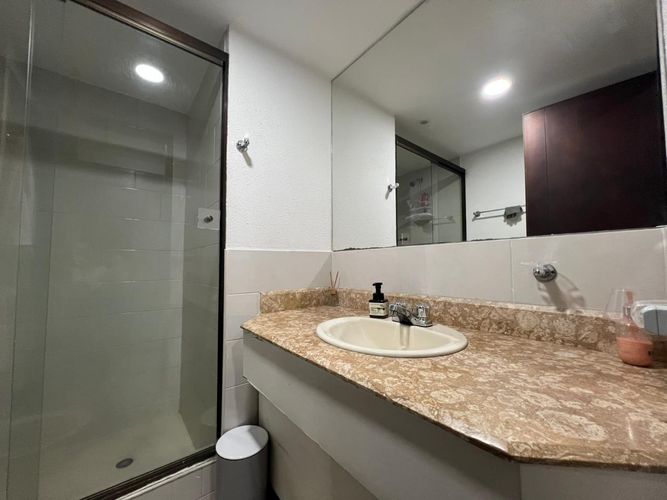 Apartamento de 3 alcobas en arriendo en San Lucas, Medellín, 215 m² · foto 6 de 20