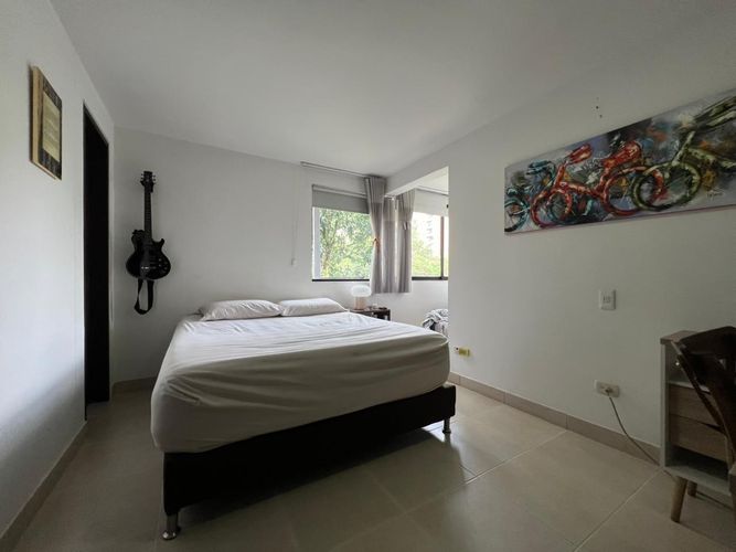 Apartamento de 3 alcobas en arriendo en San Lucas, Medellín, 215 m² · foto 7 de 20