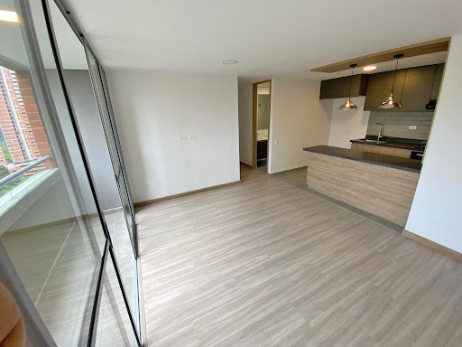 Apartamento en venta en Suramérica, Itagüí · foto 3 de 19