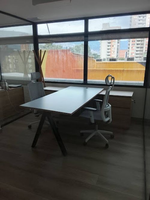 Local en arriendo en Los Colores, Medellín, 10 m² · foto 6 de 7