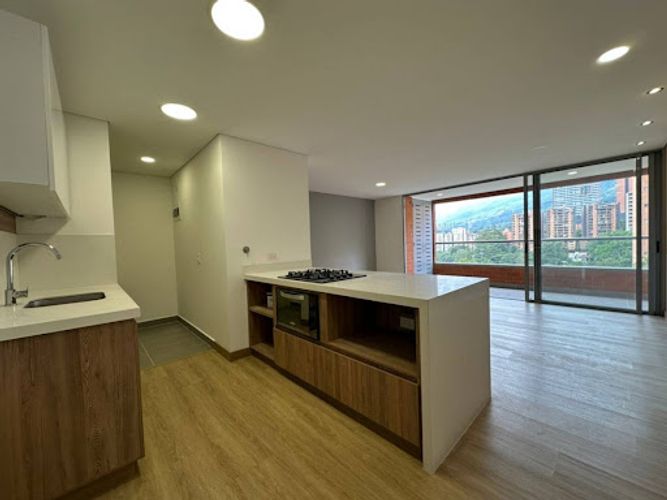 Apartamento de 2 alcobas en arriendo en Loma De Las Brujas, Envigado, 90 m² · foto 2 de 17
