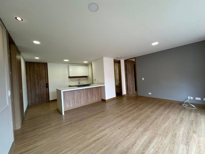Apartamento de 2 alcobas en arriendo en Loma De Las Brujas, Envigado, 90 m² · foto 5 de 17