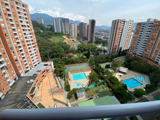 Apartamento en venta en Monteazul, Sabaneta · foto 2 de 10