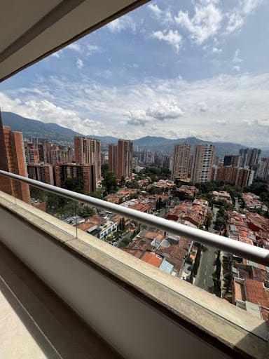 Apartamento de 2 alcobas en venta en San Jose, Sabaneta, 56 m² · foto 4 de 12