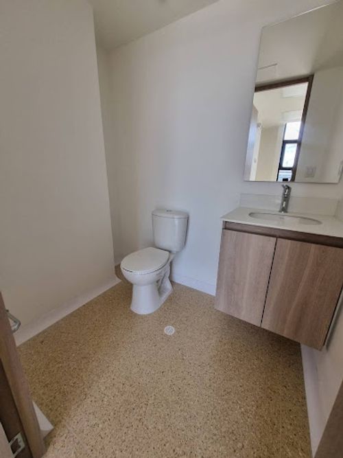 Consultorio en arriendo en San Diego, Medellín, 35 m² · foto 12 de 13