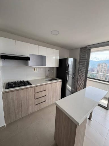 Apartamento de 2 alcobas en venta en San Jose, Sabaneta, 56 m² · foto 5 de 12