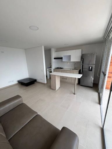 Apartamento de 2 alcobas en venta en San Jose, Sabaneta, 56 m² · foto 7 de 12