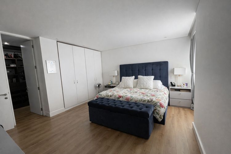 Apartamento de 3 alcobas en venta en Normandia, Cali, 225 m² · foto 9 de 11