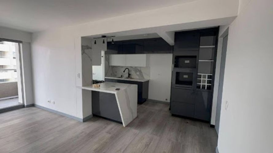 Apartamento de 3 alcobas en venta en Aves Maria, Sabaneta, 90 m² · foto 2 de 13