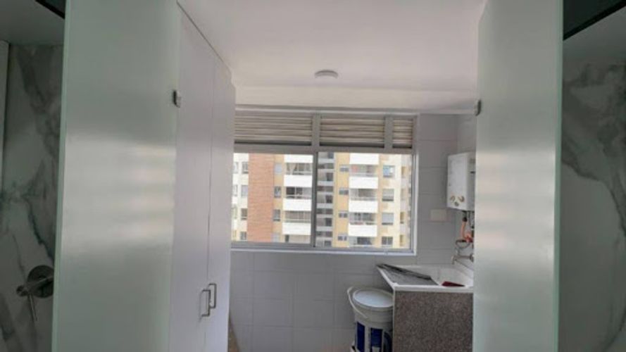 Apartamento de 3 alcobas en venta en Aves Maria, Sabaneta, 90 m² · foto 4 de 13