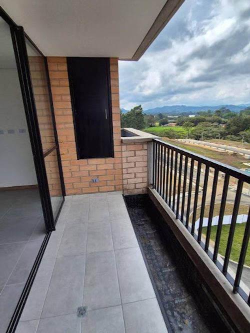 Apartamento de 2 alcobas en venta en Gualanday, Rionegro, 64 m² · foto 3 de 23