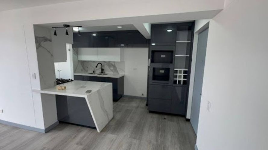 Apartamento de 3 alcobas en venta en Aves Maria, Sabaneta, 90 m² · foto 6 de 13
