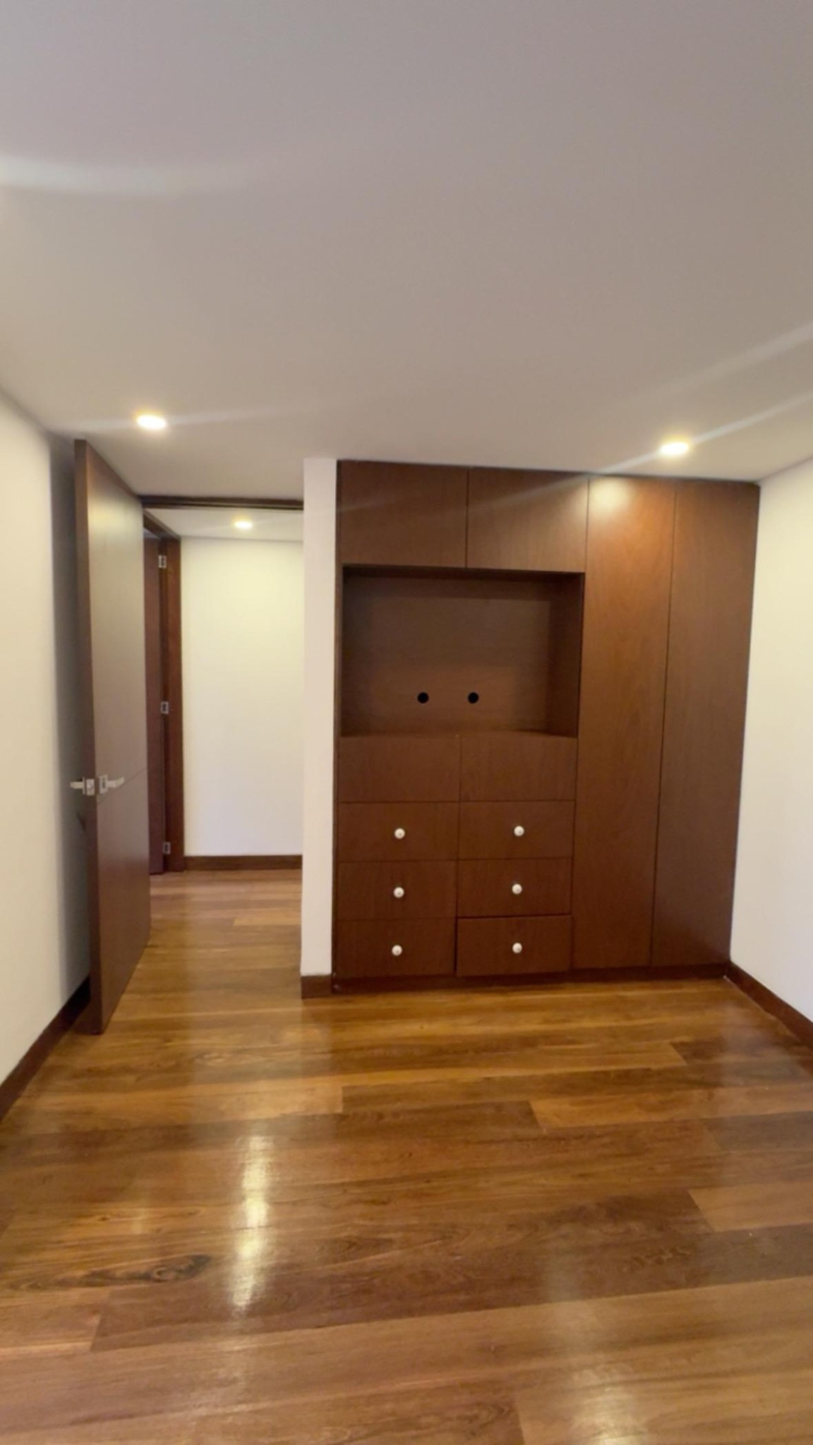 Apartamento en venta en Pontevedra, Bogotá · foto 8 de 24