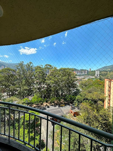 Apartamento en venta en Suramérica, Itagüí · foto 2 de 17