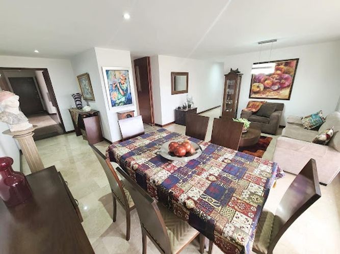 Apartamento de 3 alcobas en arriendo en Loma De Los Gonzalez, Medellín, 155 m² · foto 9 de 24