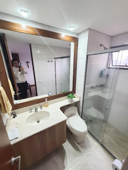 Apartamento de 3 alcobas en arriendo en Loma De Los Gonzalez, Medellín, 155 m² · foto 19 de 24