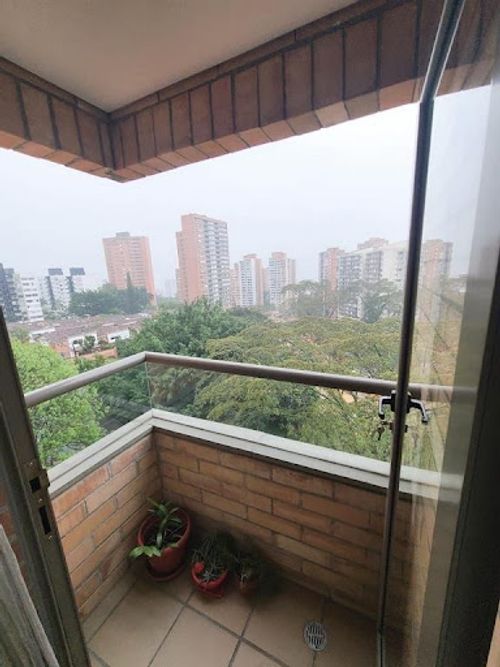 Apartamento de 3 alcobas en arriendo en Loma De Los Gonzalez, Medellín, 155 m² · foto 21 de 24