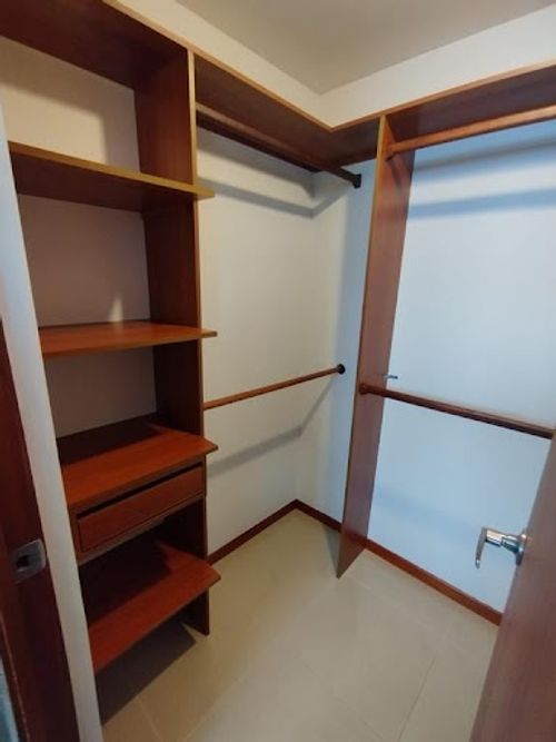 Apartamento de 5 alcobas en arriendo en Los Balsos, Medellín, 190 m² · foto 4 de 24