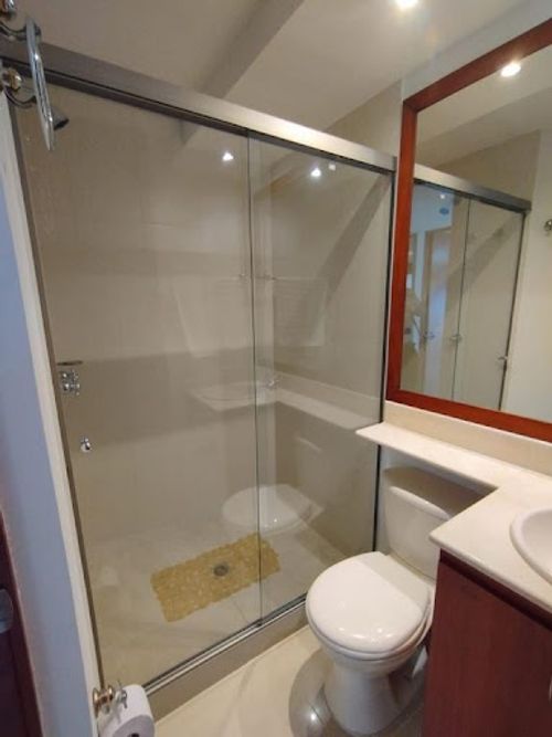 Apartamento de 5 alcobas en arriendo en Los Balsos, Medellín, 190 m² · foto 5 de 24