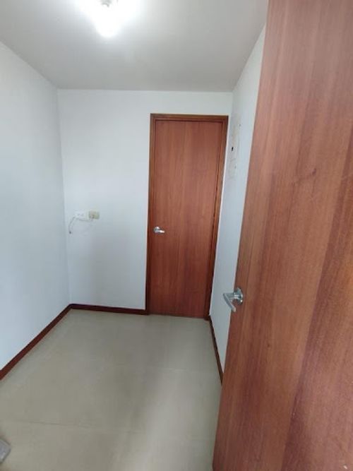 Apartamento de 5 alcobas en arriendo en Los Balsos, Medellín, 190 m² · foto 11 de 24