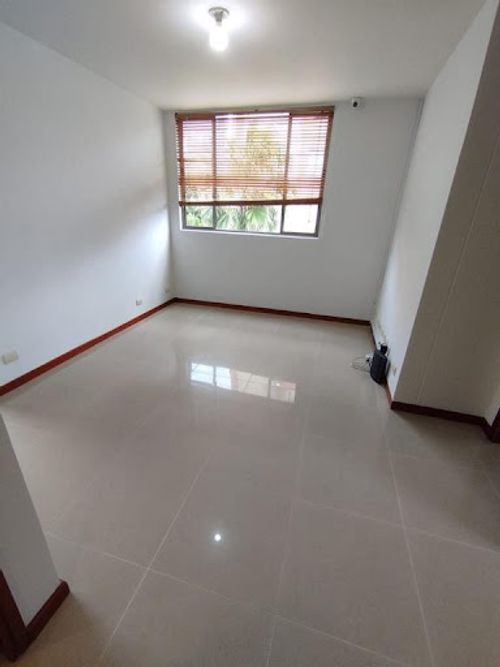 Apartamento de 5 alcobas en arriendo en Los Balsos, Medellín, 190 m² · foto 16 de 24