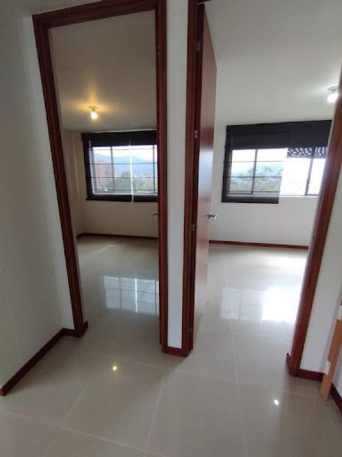 Apartamento de 5 alcobas en arriendo en Los Balsos, Medellín, 190 m² · foto 17 de 24