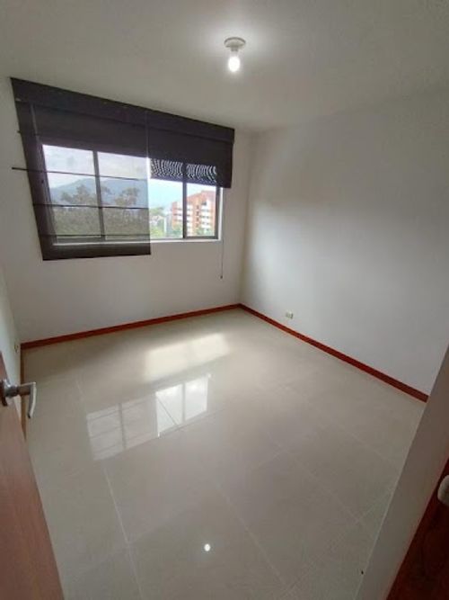 Apartamento de 5 alcobas en arriendo en Los Balsos, Medellín, 190 m² · foto 22 de 24