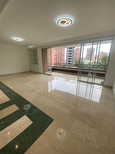 Apartamento en arriendo en La Florida, Medellín · foto 2 de 8