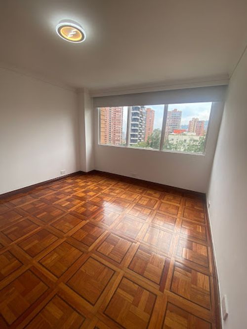 Apartamento en arriendo en La Florida, Medellín · foto 3 de 8